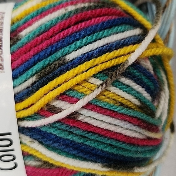 Coach Schachenmayr SMC Bravo Jacquard 254 Yds 4  Hanks Rainbow Acrylic Yarn - Picture 2 of 13